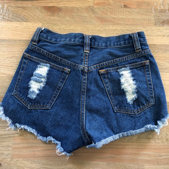 Minkpink Slasher Flick High Waisted Shorts S - Picture 2 of 2